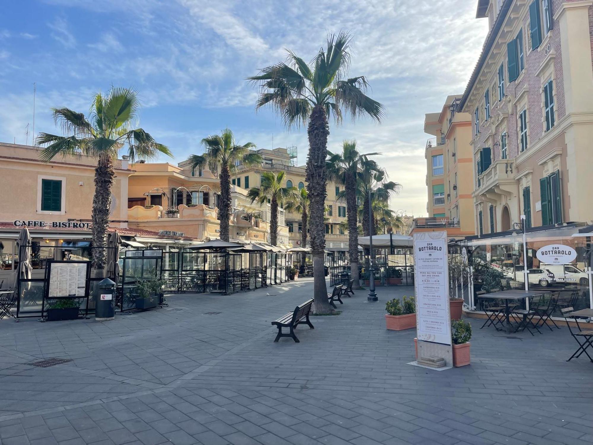 La Tua Casa Nel Centro Di Ostia Villa Buitenkant foto